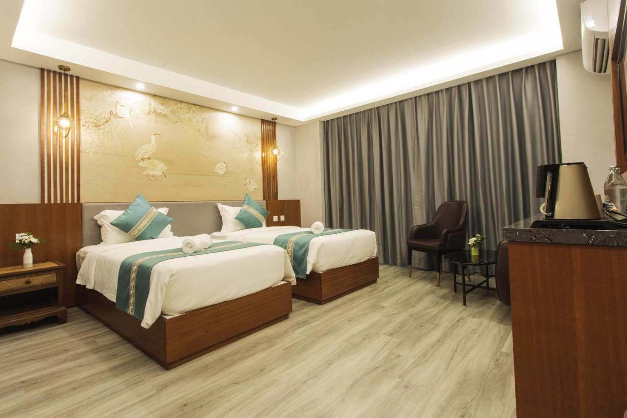 Thapae Twins Hotel Chiang Mai Esterno foto
