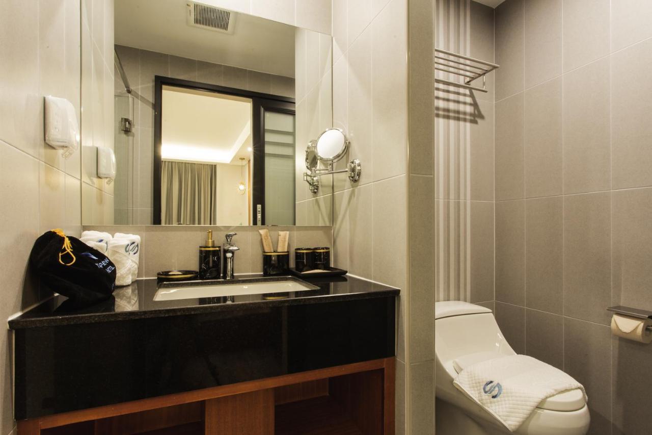 Thapae Twins Hotel Chiang Mai Esterno foto