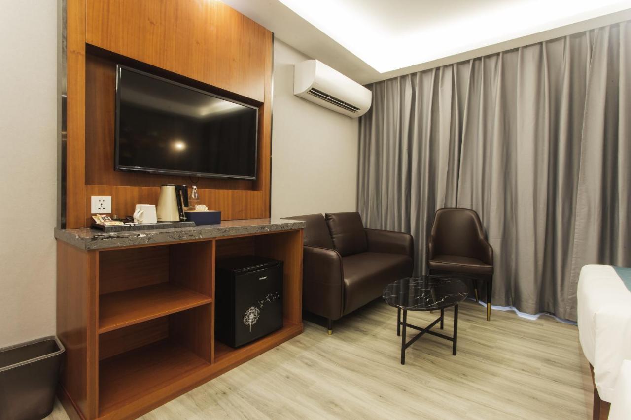 Thapae Twins Hotel Chiang Mai Esterno foto